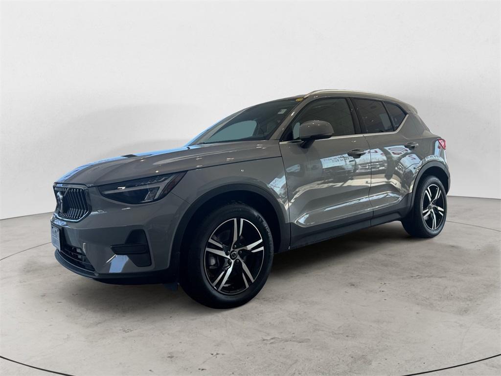 used 2025 Volvo XC40 car, priced at $32,656