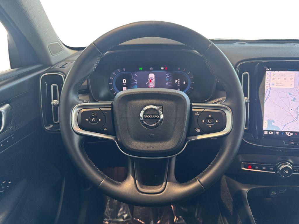 used 2025 Volvo XC40 car, priced at $32,656