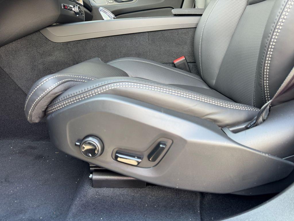 new 2026 Volvo XC60 Plug-In Hybrid car, priced at $75,689