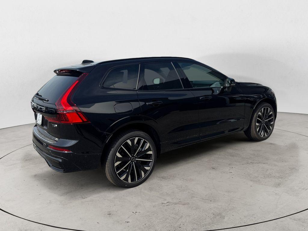 new 2026 Volvo XC60 Plug-In Hybrid car, priced at $75,689