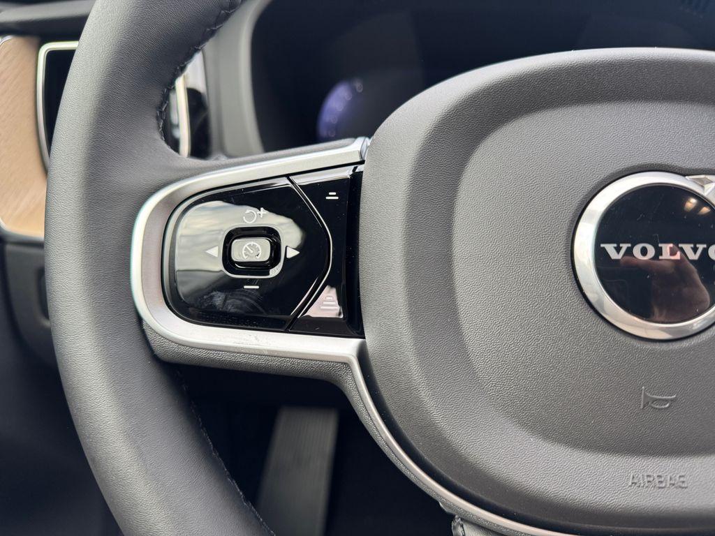 new 2026 Volvo XC60 car, priced at $58,534