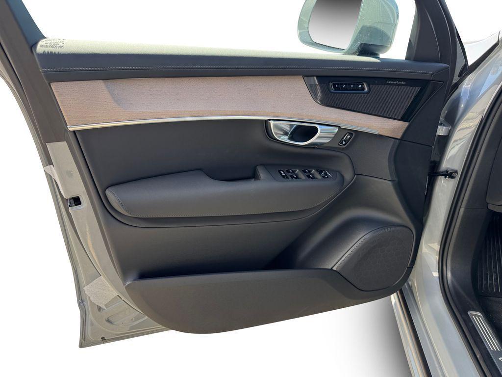 new 2026 Volvo XC90 car, priced at $72,374