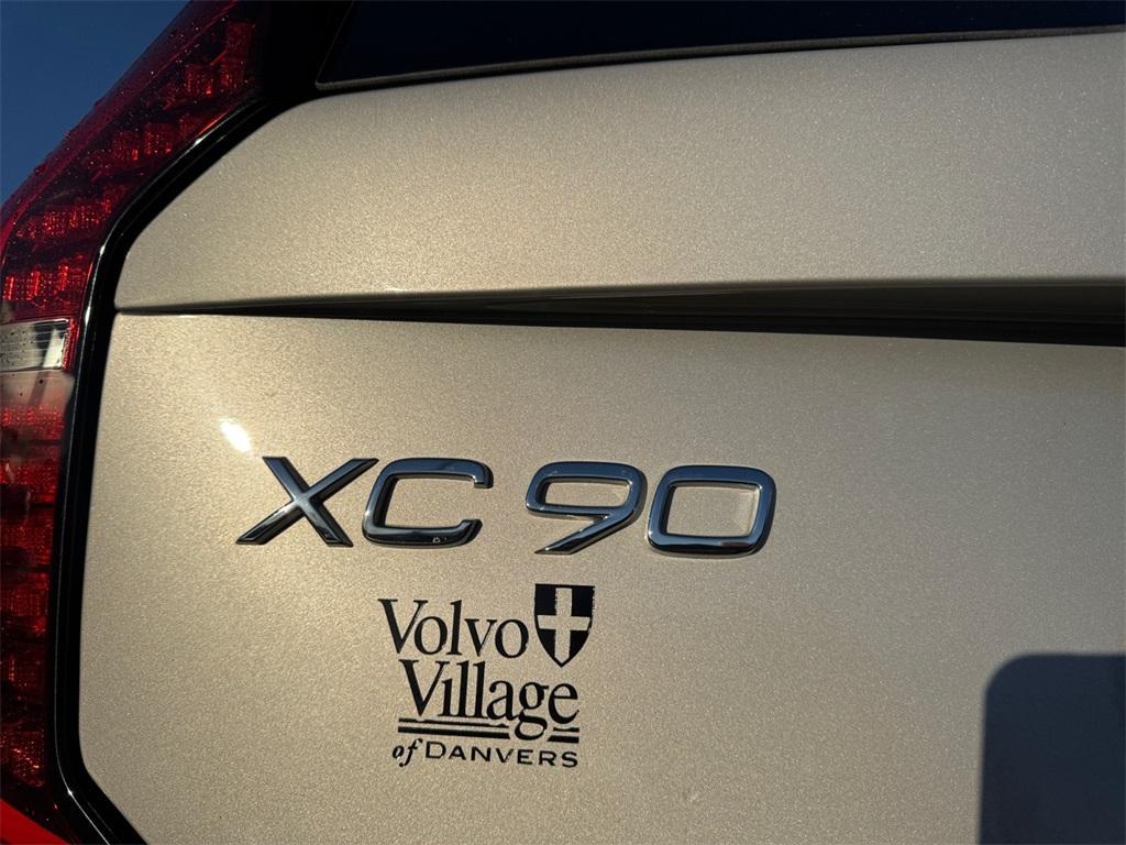 used 2025 Volvo XC90 car, priced at $47,560
