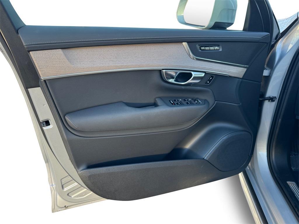used 2025 Volvo XC90 car, priced at $47,560