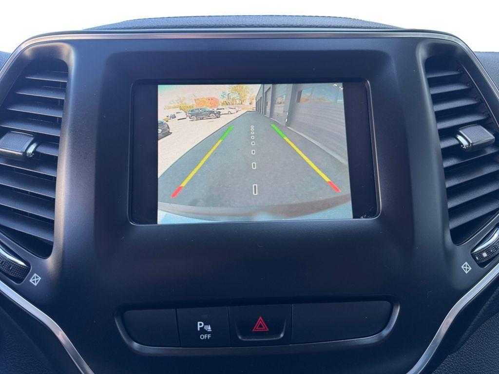 used 2020 Jeep Cherokee car, priced at $17,962