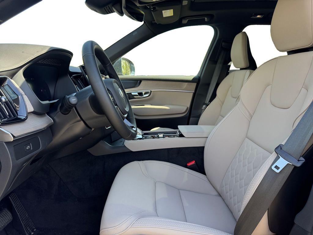 new 2026 Volvo XC90 car, priced at $72,069