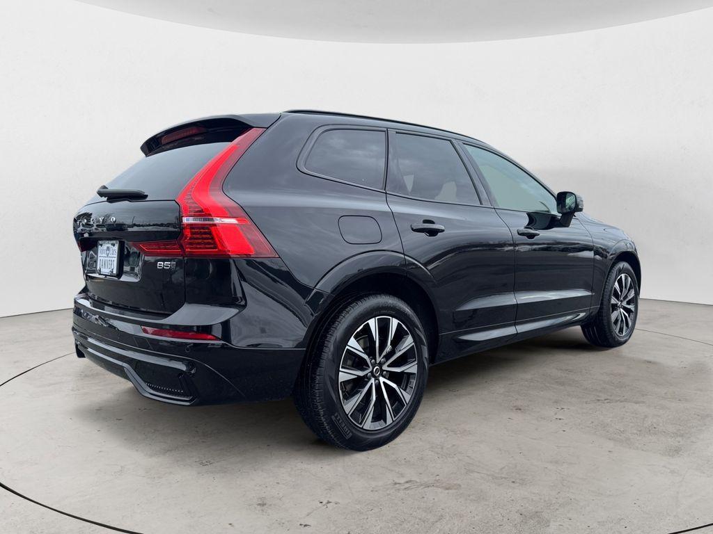 used 2025 Volvo XC60 car, priced at $34,490