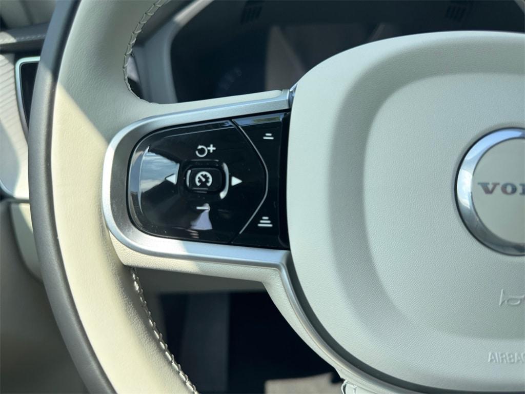 new 2026 Volvo XC60 Plug-In Hybrid car, priced at $76,599