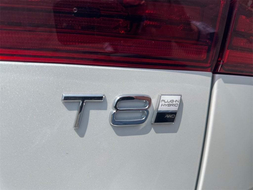 new 2026 Volvo XC60 Plug-In Hybrid car, priced at $76,599