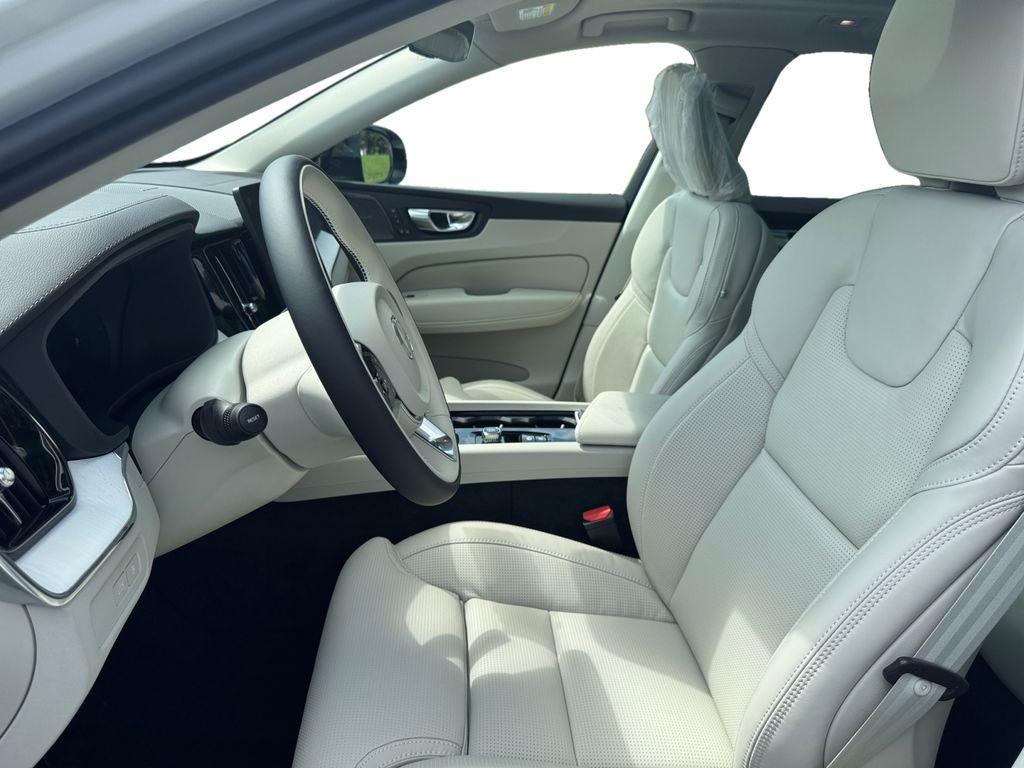 new 2026 Volvo XC60 Plug-In Hybrid car, priced at $76,599