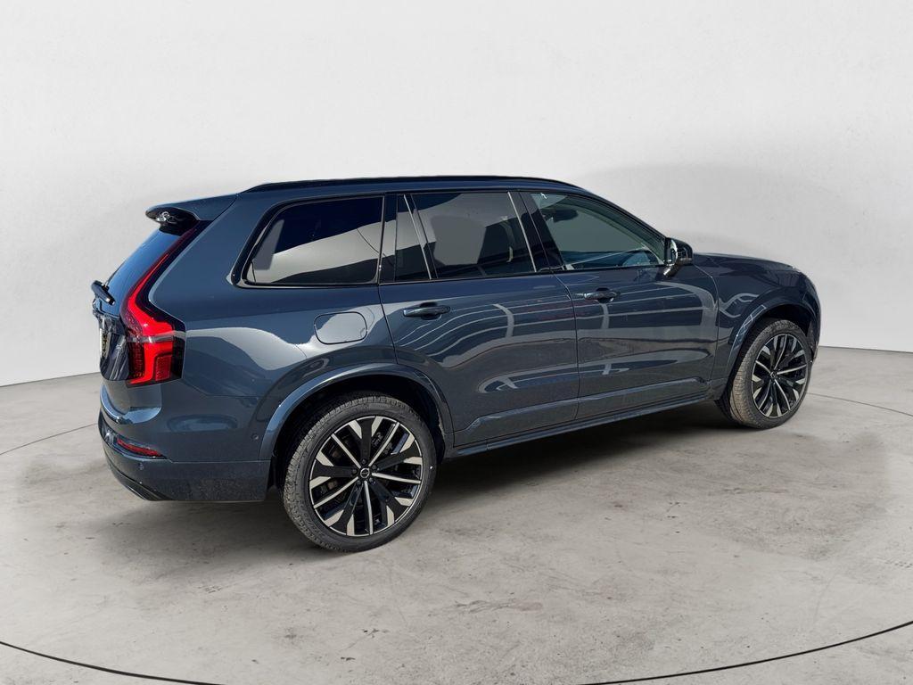 new 2026 Volvo XC90 car, priced at $76,629