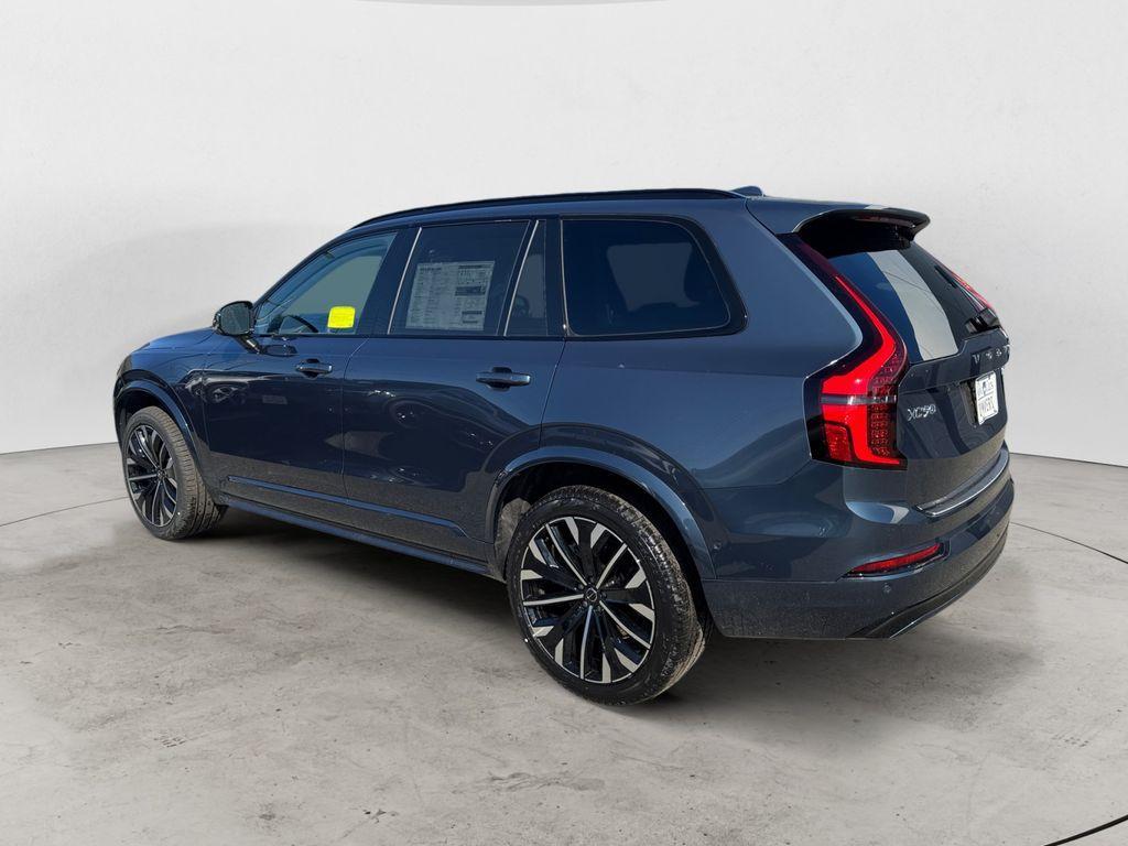 new 2026 Volvo XC90 car, priced at $76,629