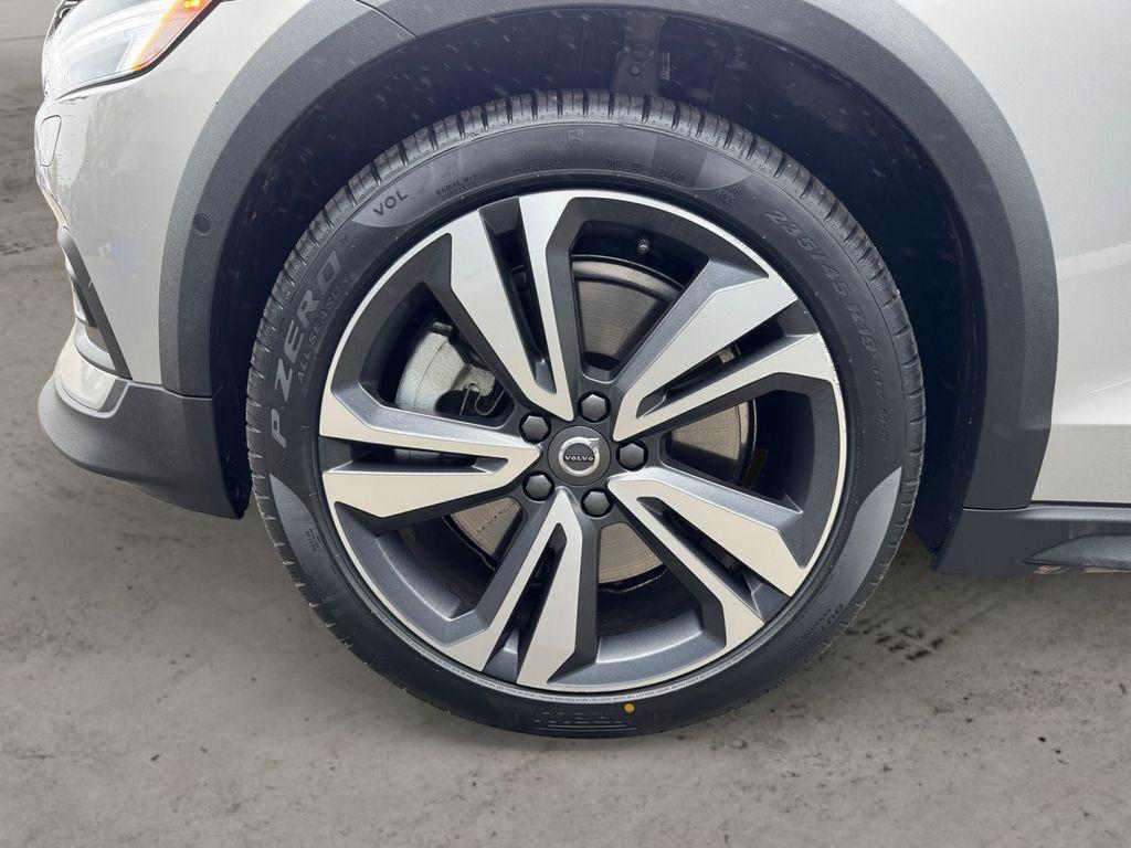 used 2025 Volvo V60 Cross Country car, priced at $39,868