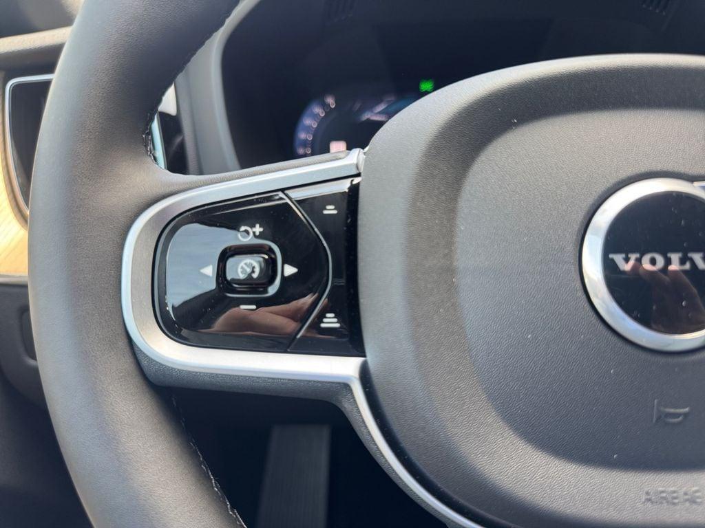 new 2026 Volvo XC60 car, priced at $59,039