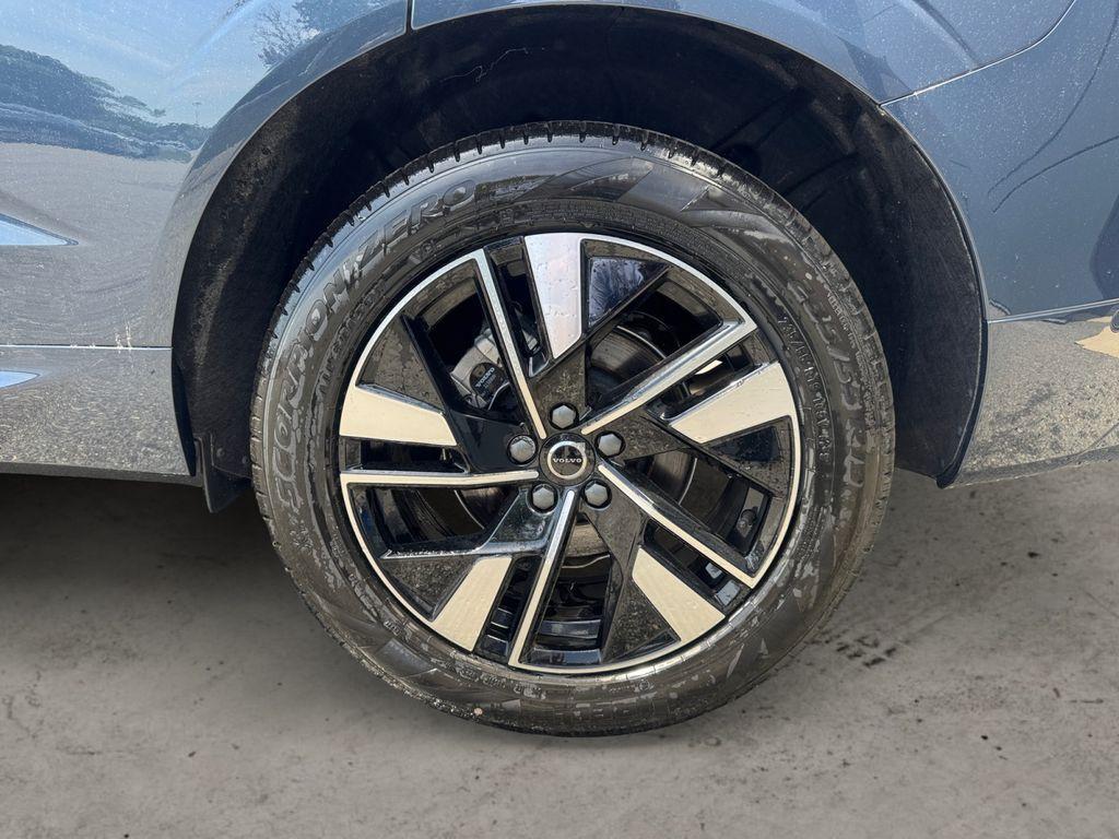 new 2026 Volvo XC60 car, priced at $59,039