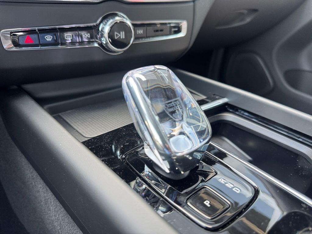 new 2026 Volvo XC60 car, priced at $59,039