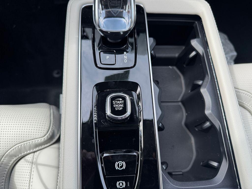new 2026 Volvo XC90 car, priced at $75,819