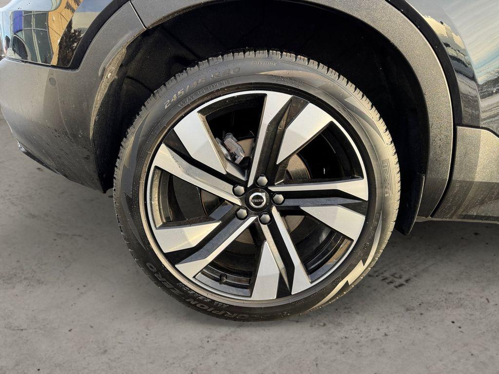 used 2025 Volvo XC40 car, priced at $33,686