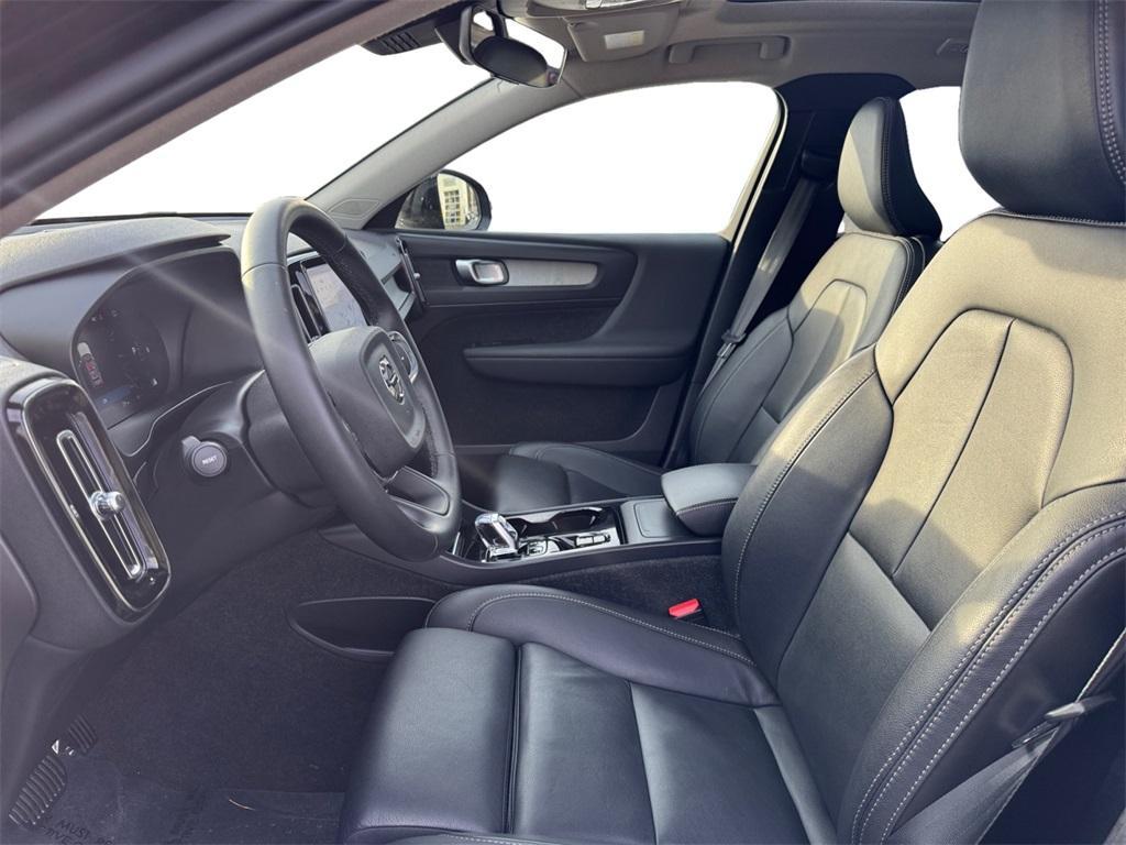 used 2025 Volvo XC40 car, priced at $33,686