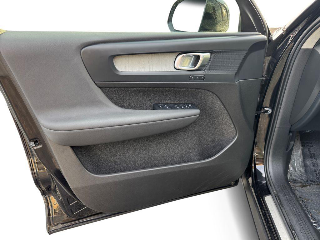 used 2025 Volvo XC40 car, priced at $33,686