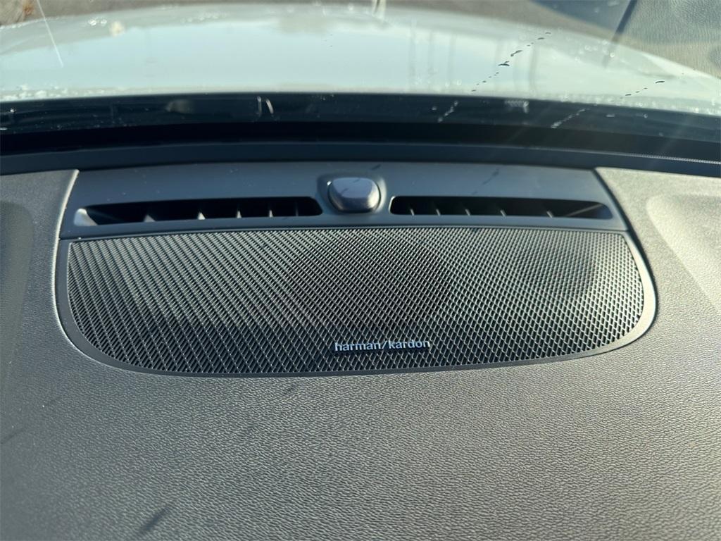 used 2022 Volvo C40 Recharge Pure Electric car, priced at $22,928