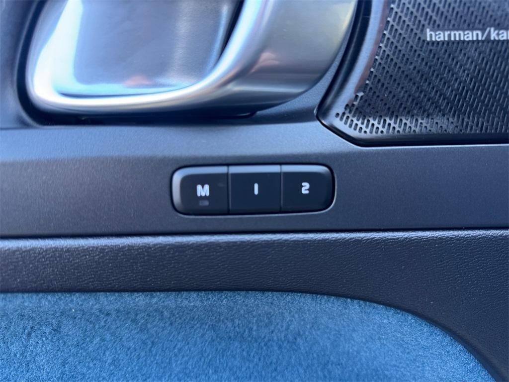 used 2022 Volvo C40 Recharge Pure Electric car, priced at $22,928