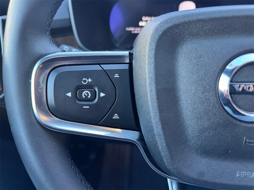 used 2022 Volvo C40 Recharge Pure Electric car, priced at $22,928