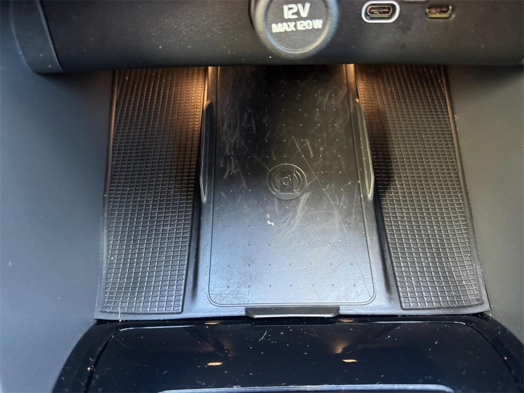 used 2022 Volvo C40 Recharge Pure Electric car, priced at $22,928