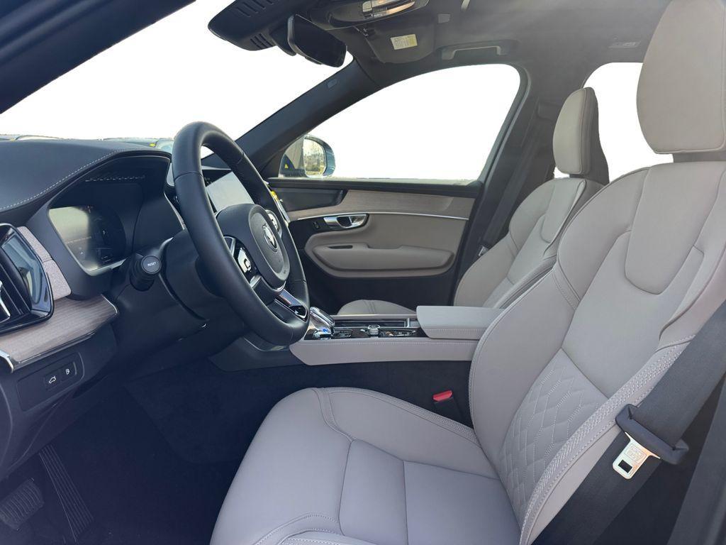 new 2026 Volvo XC90 Plug-In Hybrid car, priced at $82,929