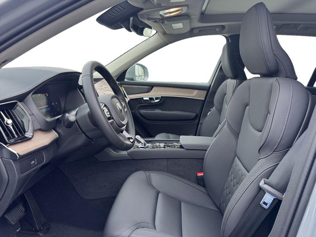 new 2026 Volvo XC90 car, priced at $72,374