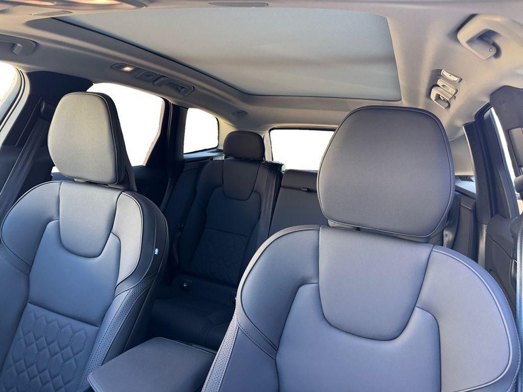 new 2026 Volvo XC60 car, priced at $58,534