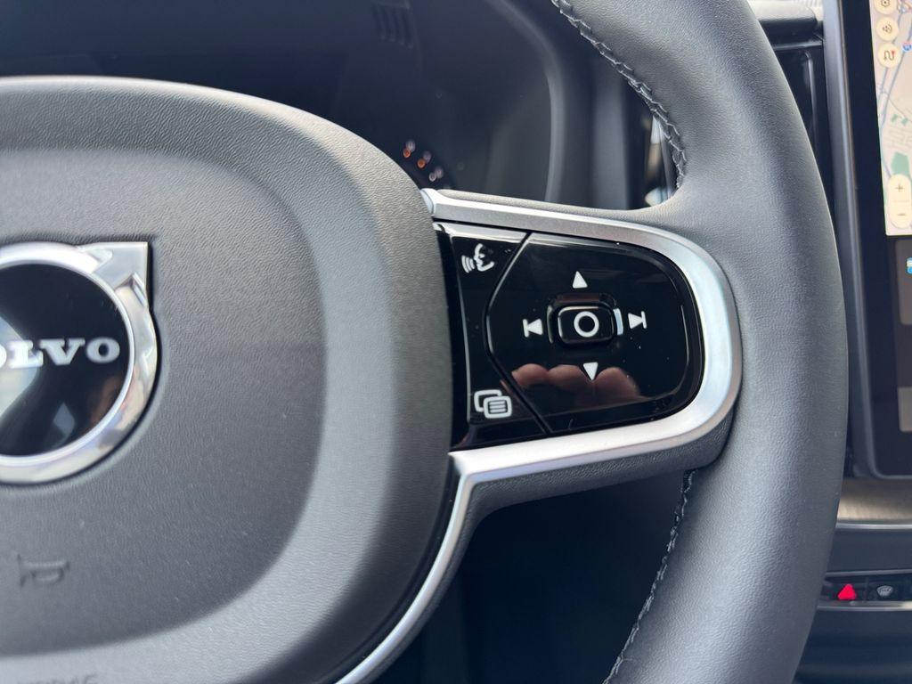 new 2026 Volvo XC60 car, priced at $59,039