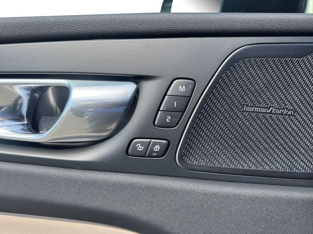 new 2026 Volvo XC60 car, priced at $59,039