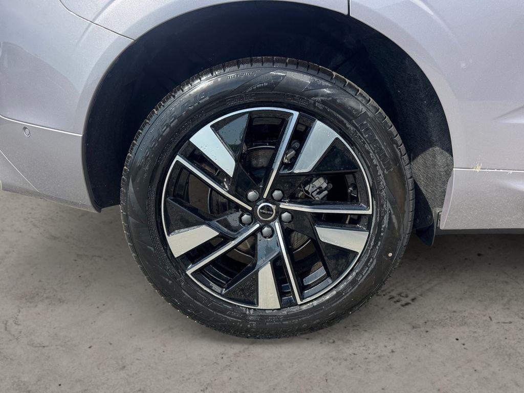 new 2026 Volvo XC60 car, priced at $59,039