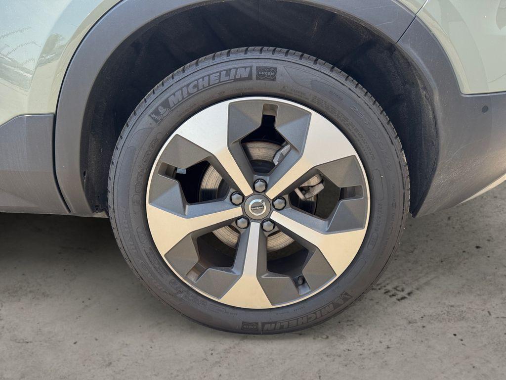 used 2025 Volvo XC40 car, priced at $34,686