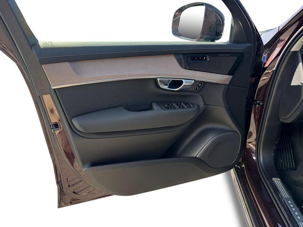 new 2026 Volvo XC90 car, priced at $75,174