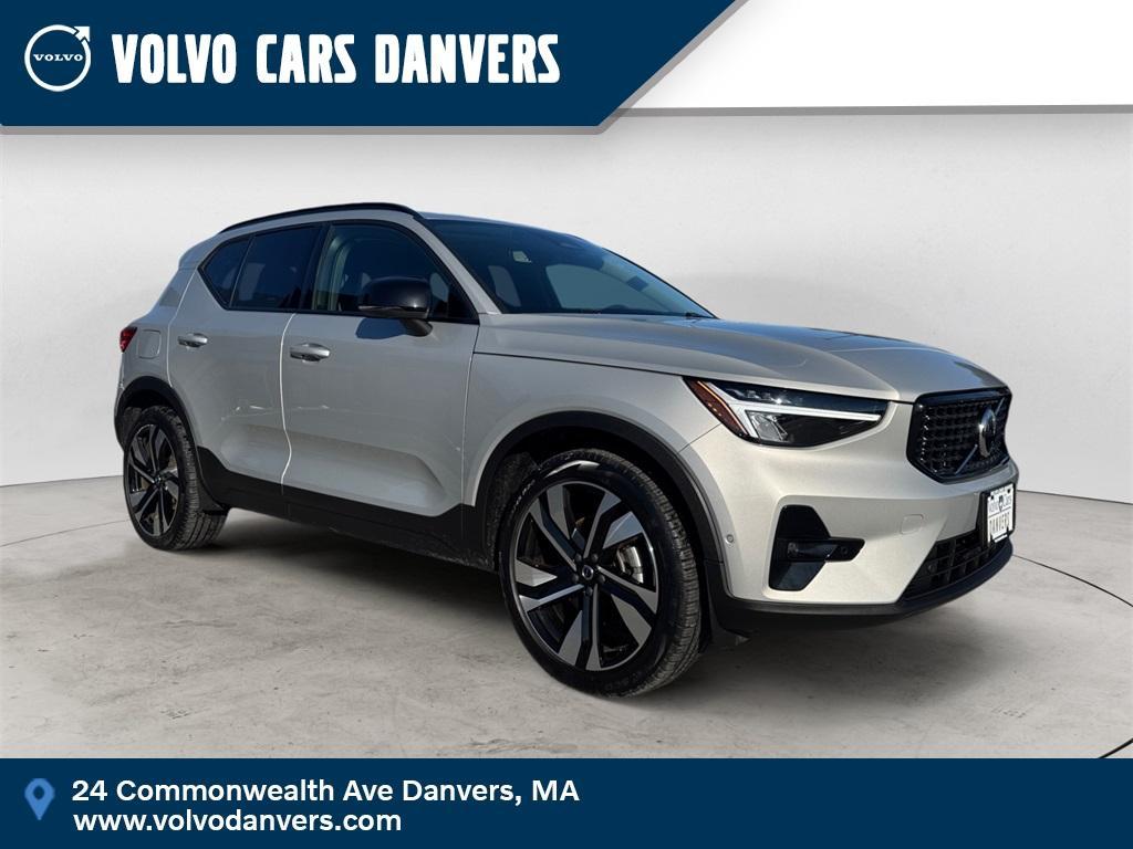 used 2025 Volvo XC40 car, priced at $33,297
