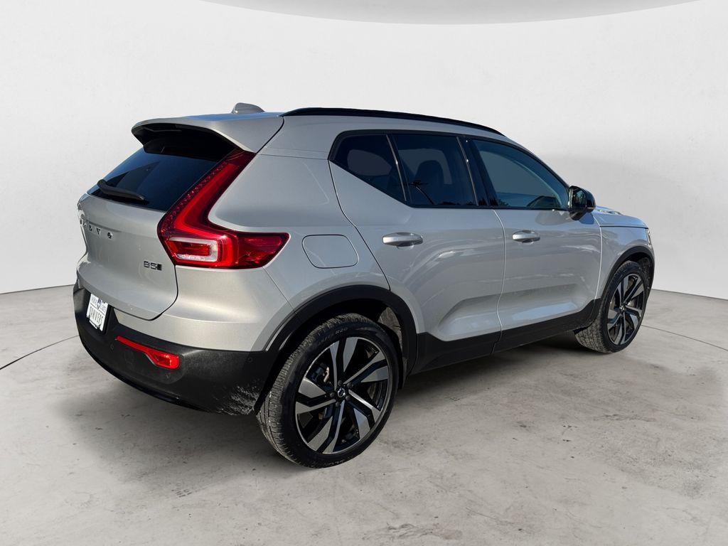 used 2025 Volvo XC40 car, priced at $33,297