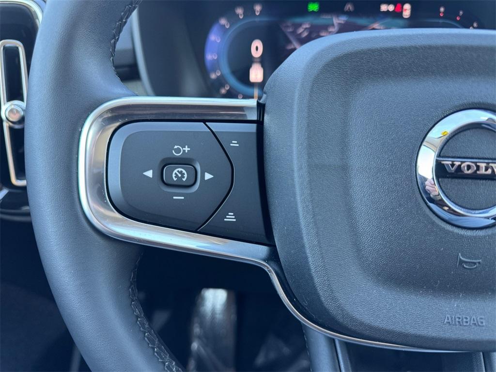 used 2025 Volvo XC40 car, priced at $33,297