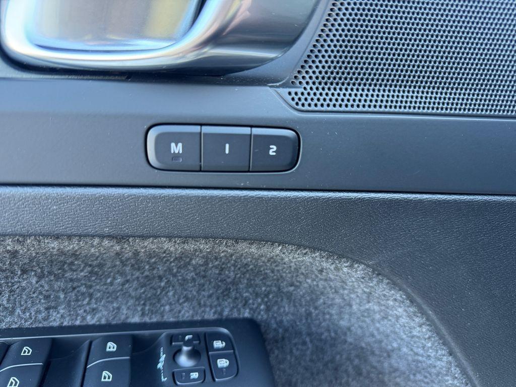 used 2025 Volvo XC40 car, priced at $33,297