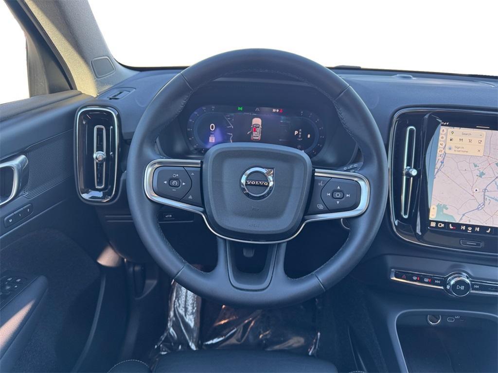 used 2025 Volvo XC40 car, priced at $33,297