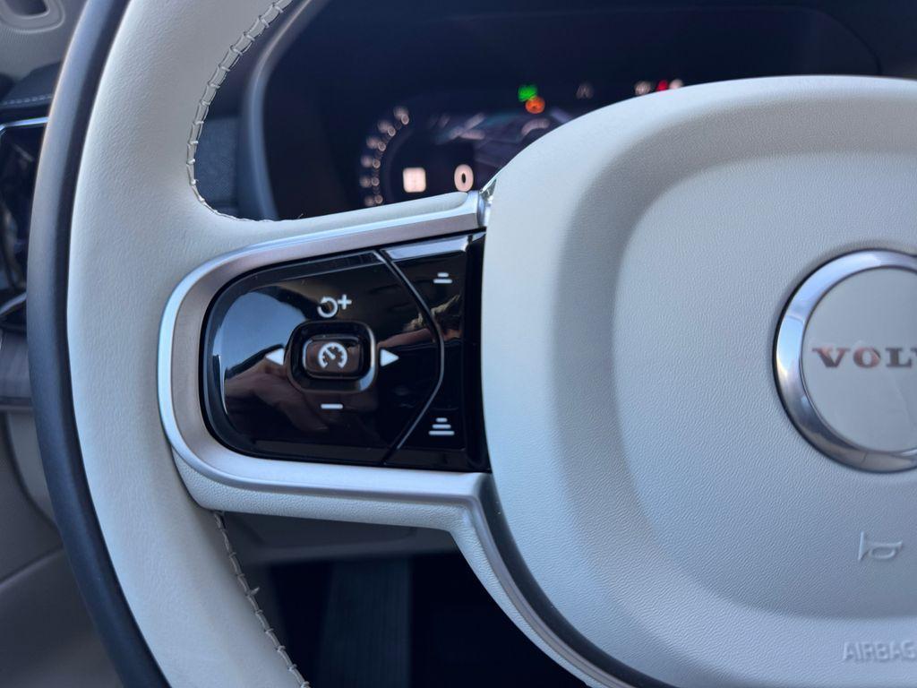 new 2026 Volvo XC90 car, priced at $78,069