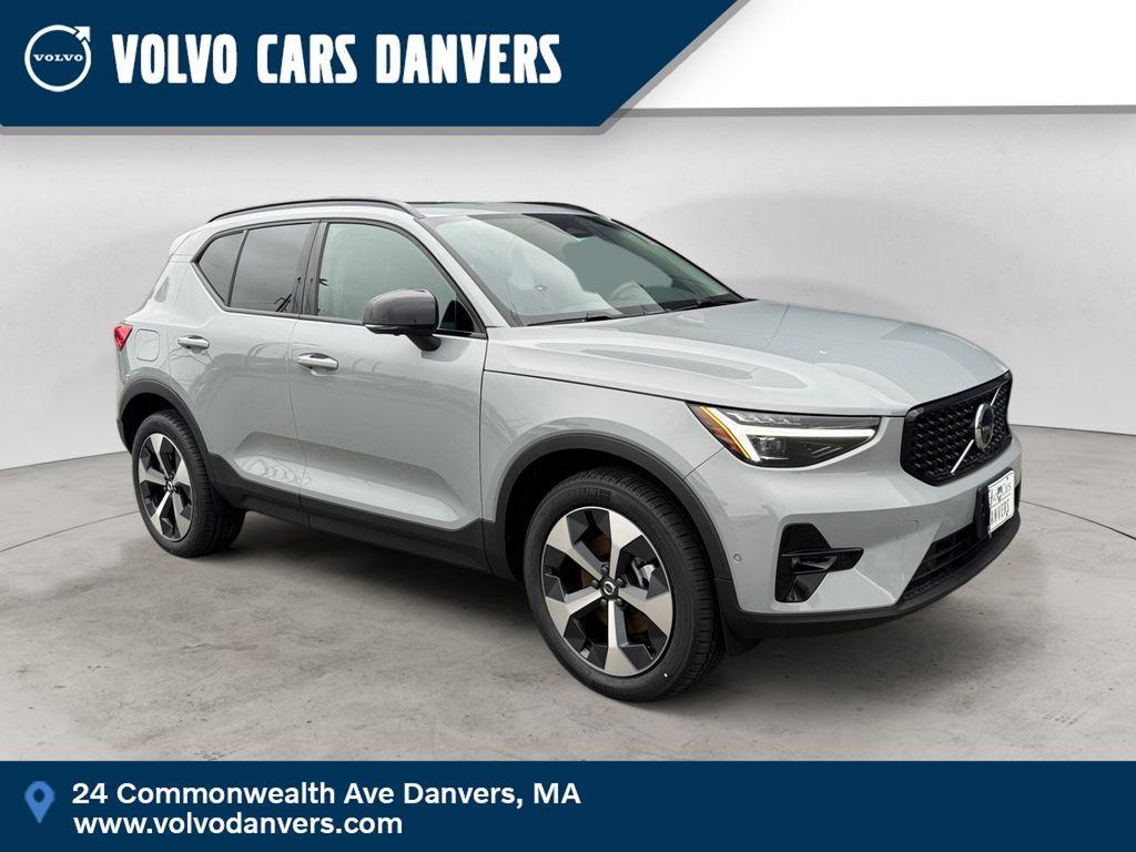 new 2026 Volvo XC40 car, priced at $50,809