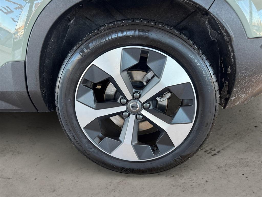 used 2025 Volvo XC40 car, priced at $33,888