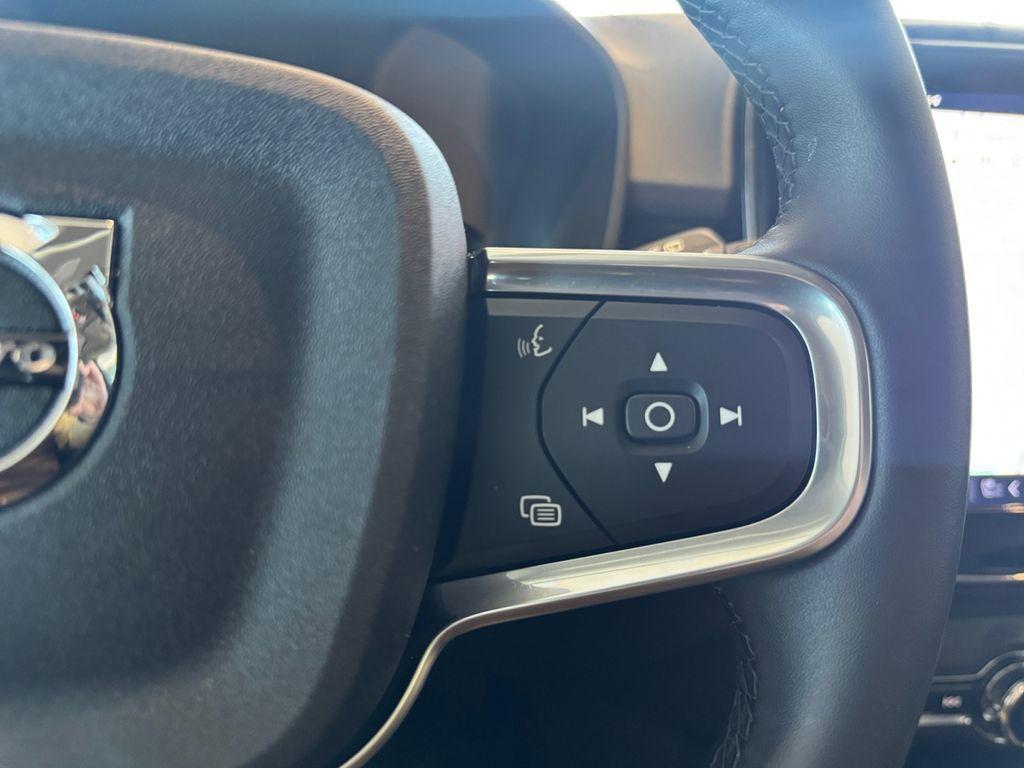 used 2025 Volvo XC40 car, priced at $33,888