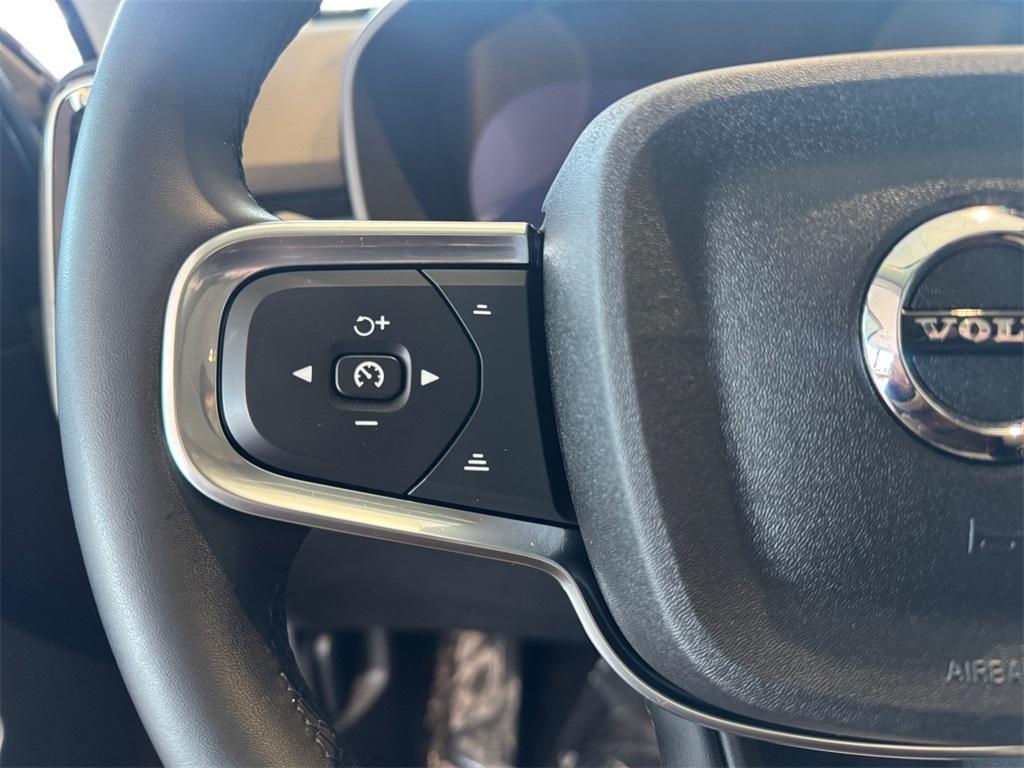 used 2025 Volvo XC40 car, priced at $33,888