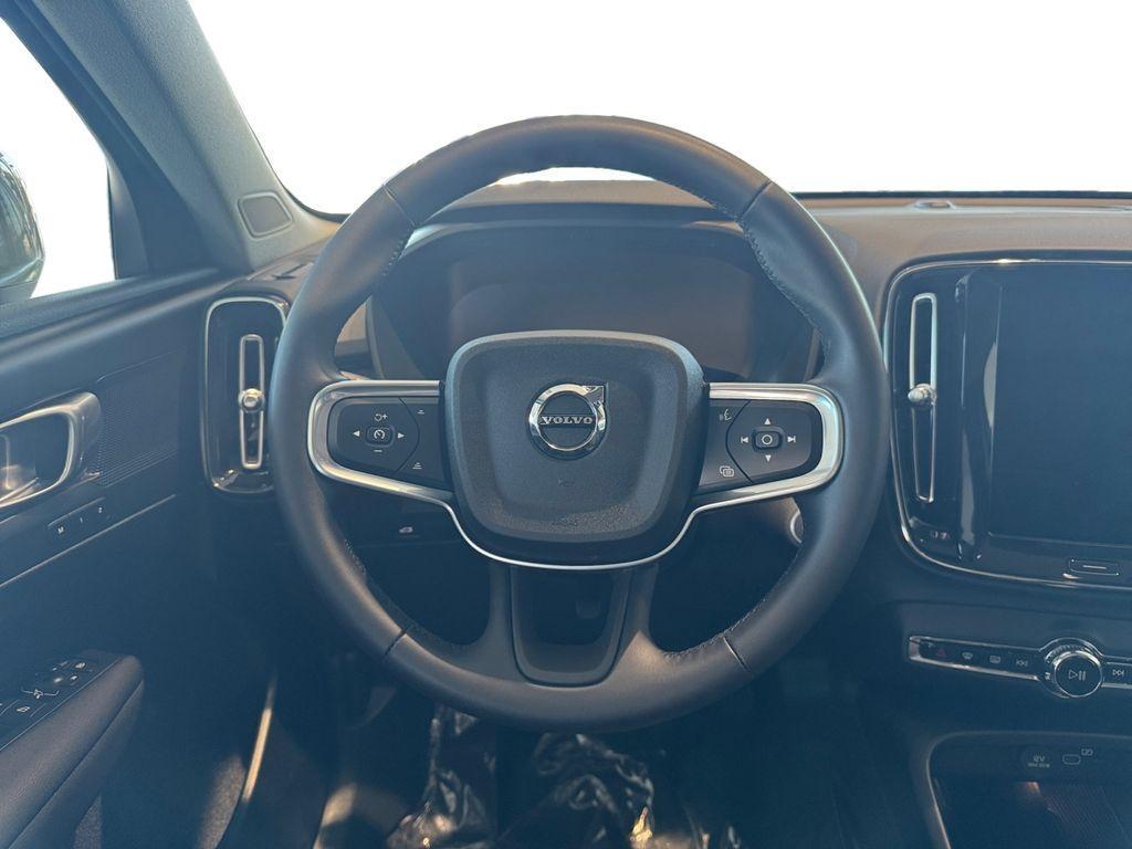 used 2025 Volvo XC40 car, priced at $33,888