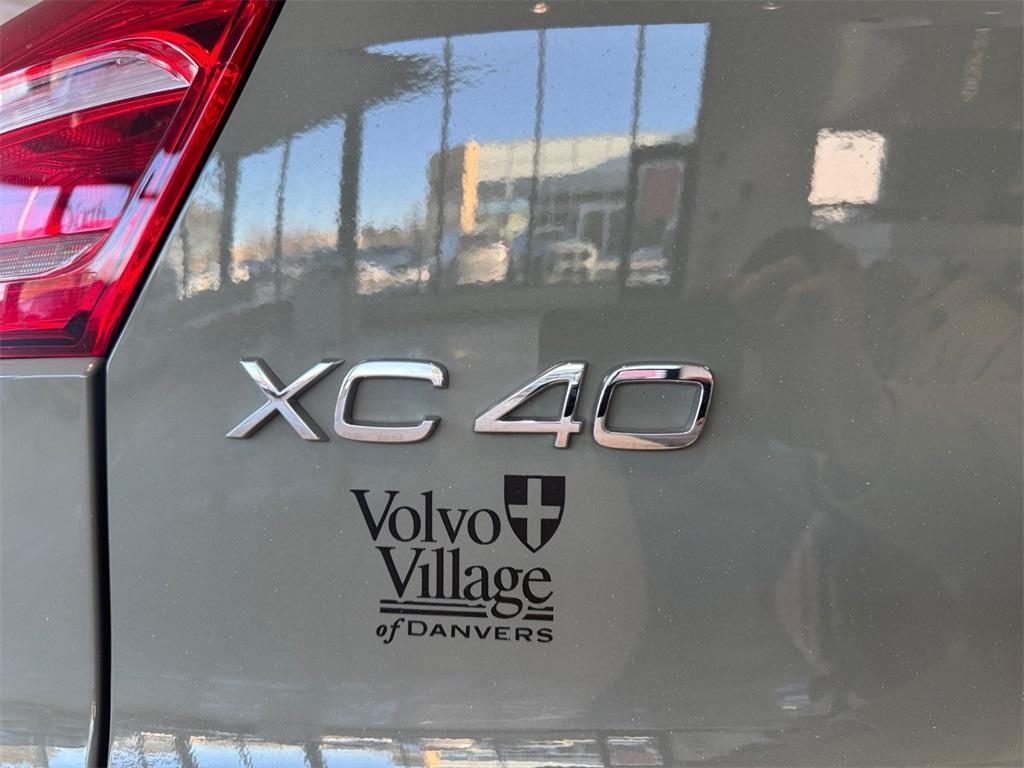 used 2025 Volvo XC40 car, priced at $33,888