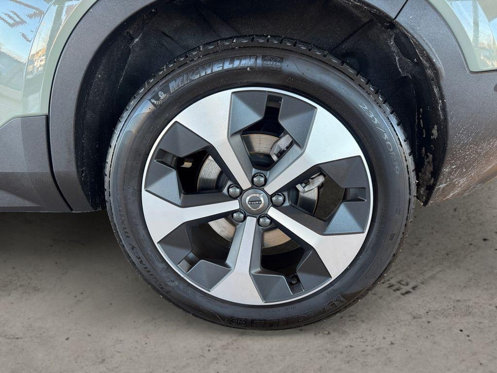 used 2025 Volvo XC40 car, priced at $33,888