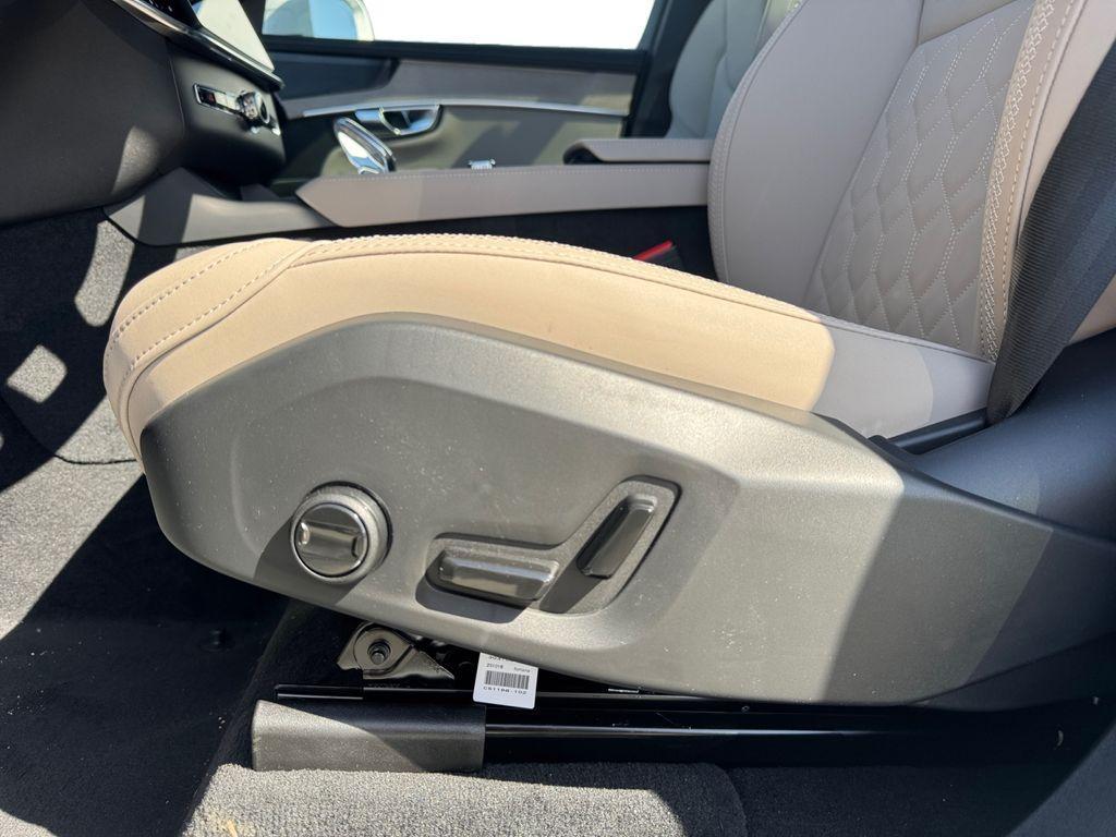 new 2026 Volvo XC90 car, priced at $72,494